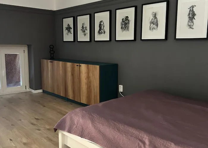 Graffiti Downtown Room